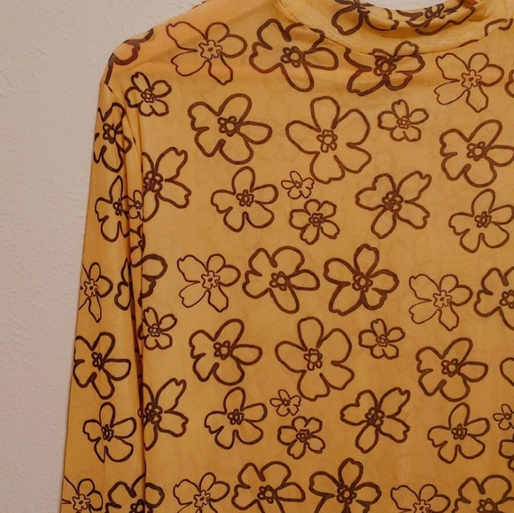 Flower Shirt - Picture 2 of 2